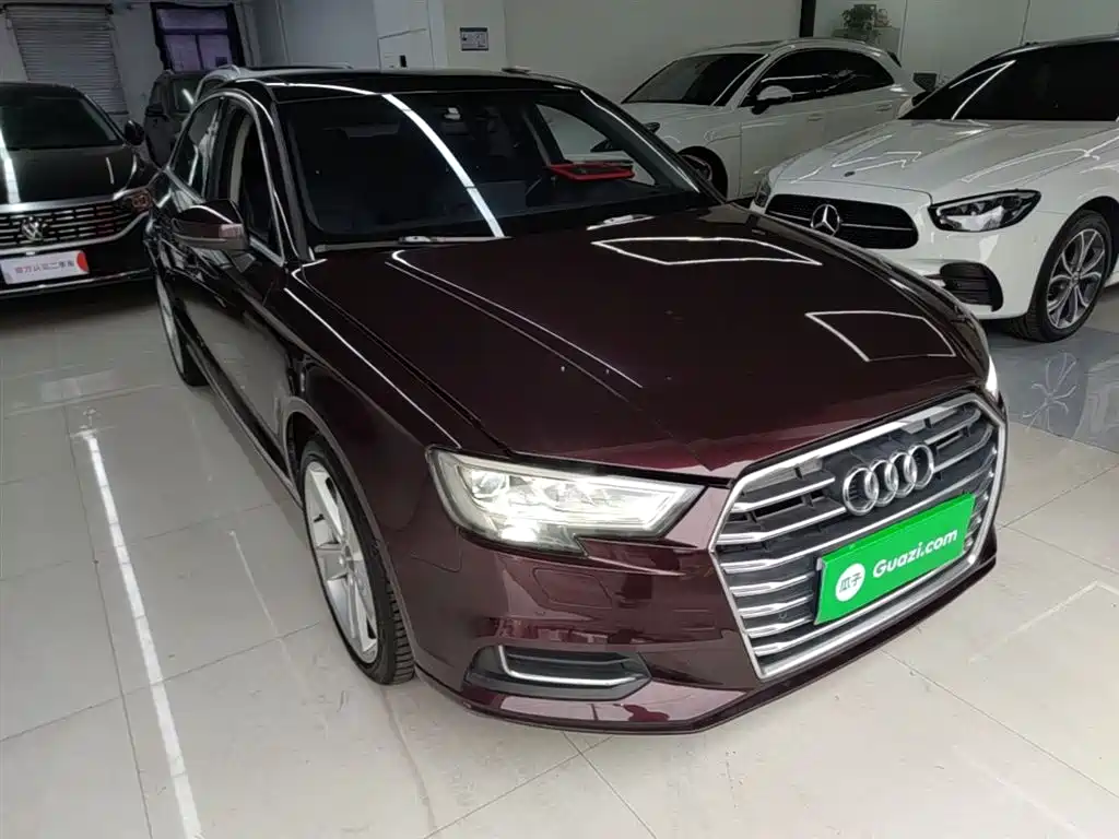 Audi A3 2018 30th Anniversary Limousine 35 TFSI Style фото 4