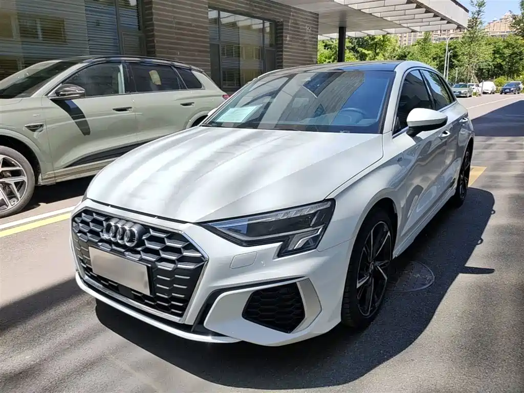 Audi A3 2024 Model Sportback 35 TFSI Fashion Sport