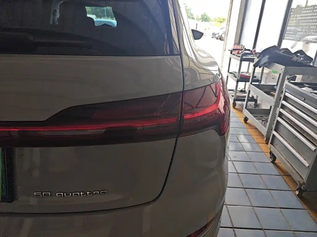 Audi e-tron 2023 2021 50 quattro Luxury
