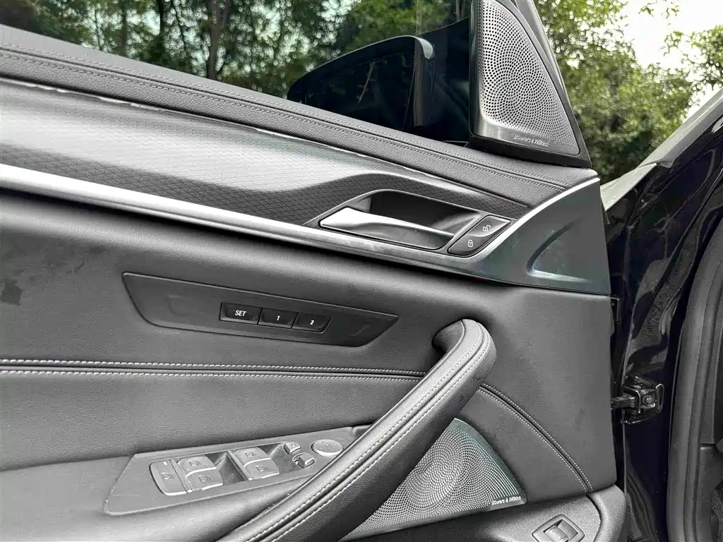 BMW 5 Series (Import) 2023 2022 Facelift 540i Style Edition M Sport Package