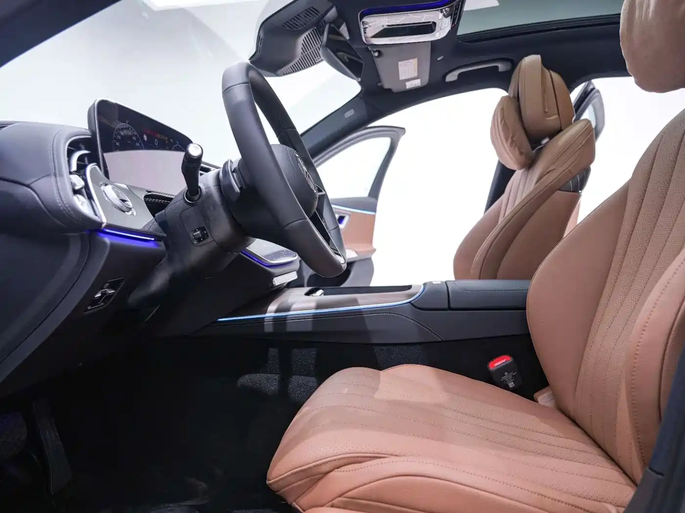 Mercedes-Benz E-Class 2024 Model E 300 L Luxury фото 27