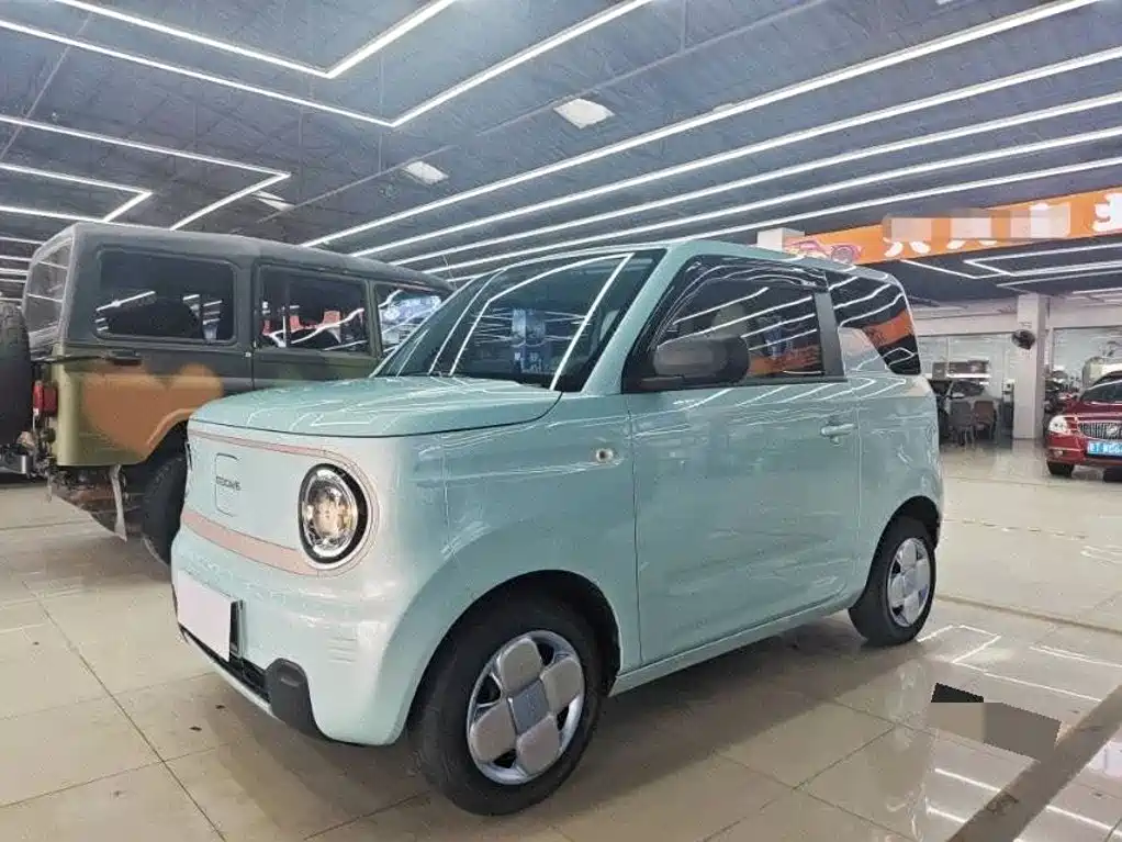 Geely Galaxy Panda 2023