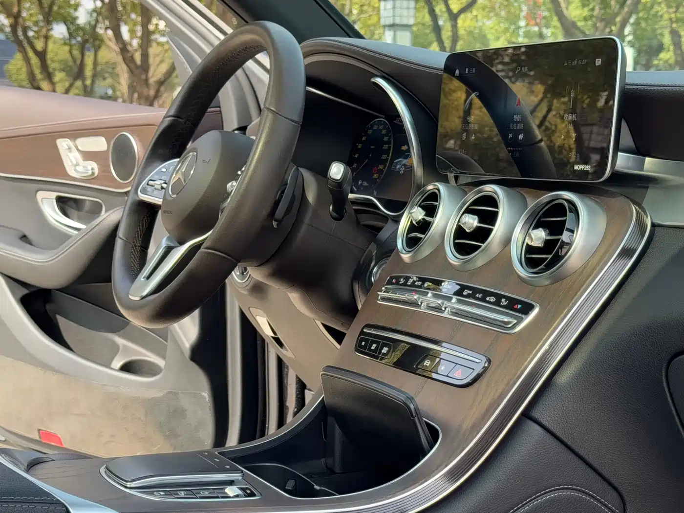 Mercedes-Benz GLC 2021 GLC 260 L 4MATIC Luxury фото 13