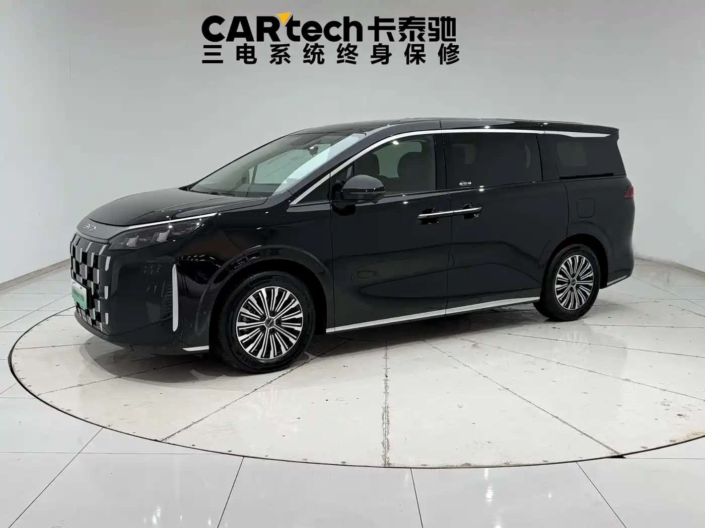 BYD M9 2025 2025 Model 1060 Pilot Edition
