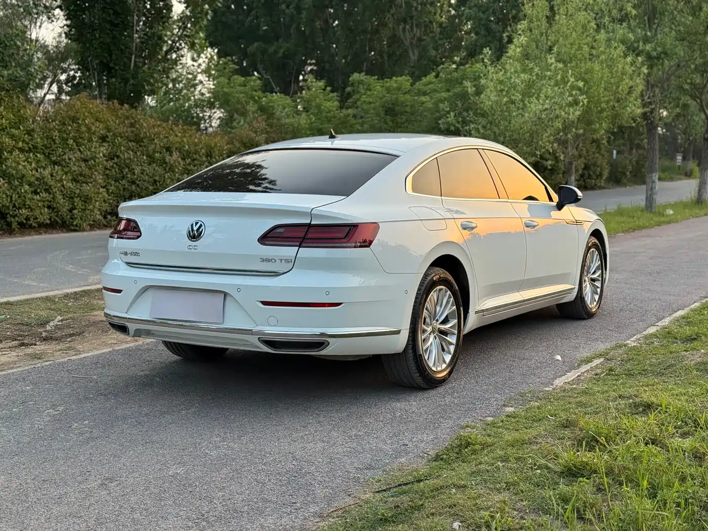 Volkswagen FAW-Volkswagen CC 2019 330TSI Charm Edition China VI фото 5