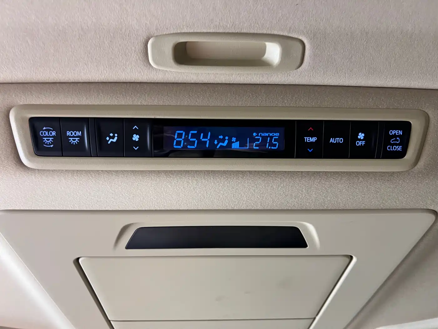 Toyota Alphard 2023 Dual Hybrid 2.5L Ultimate Gold Edition фото 32