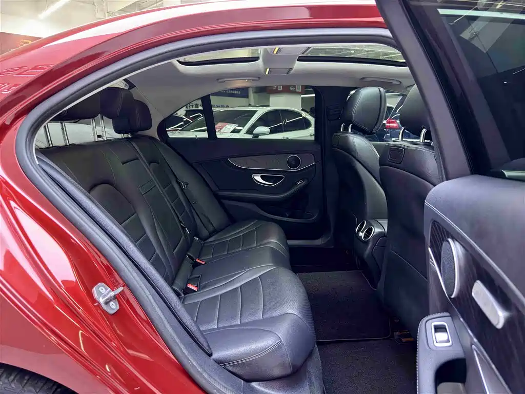 Mercedes-Benz C-Class 2016 C 200 L Sport фото 6