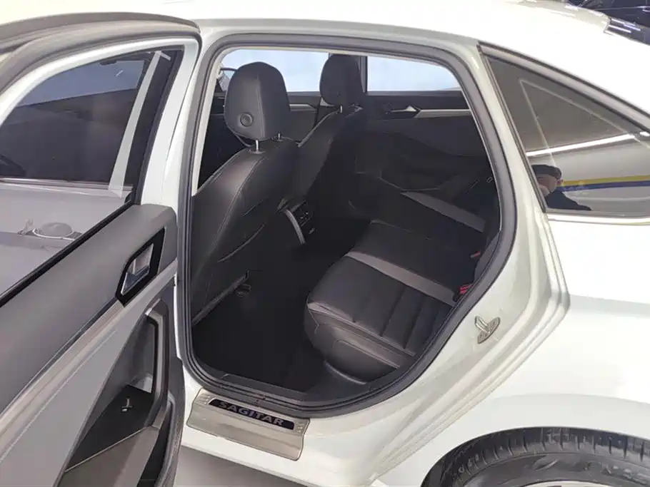 Volkswagen Sagitar 2022 280TSI DSG Soaring Edition фото 11