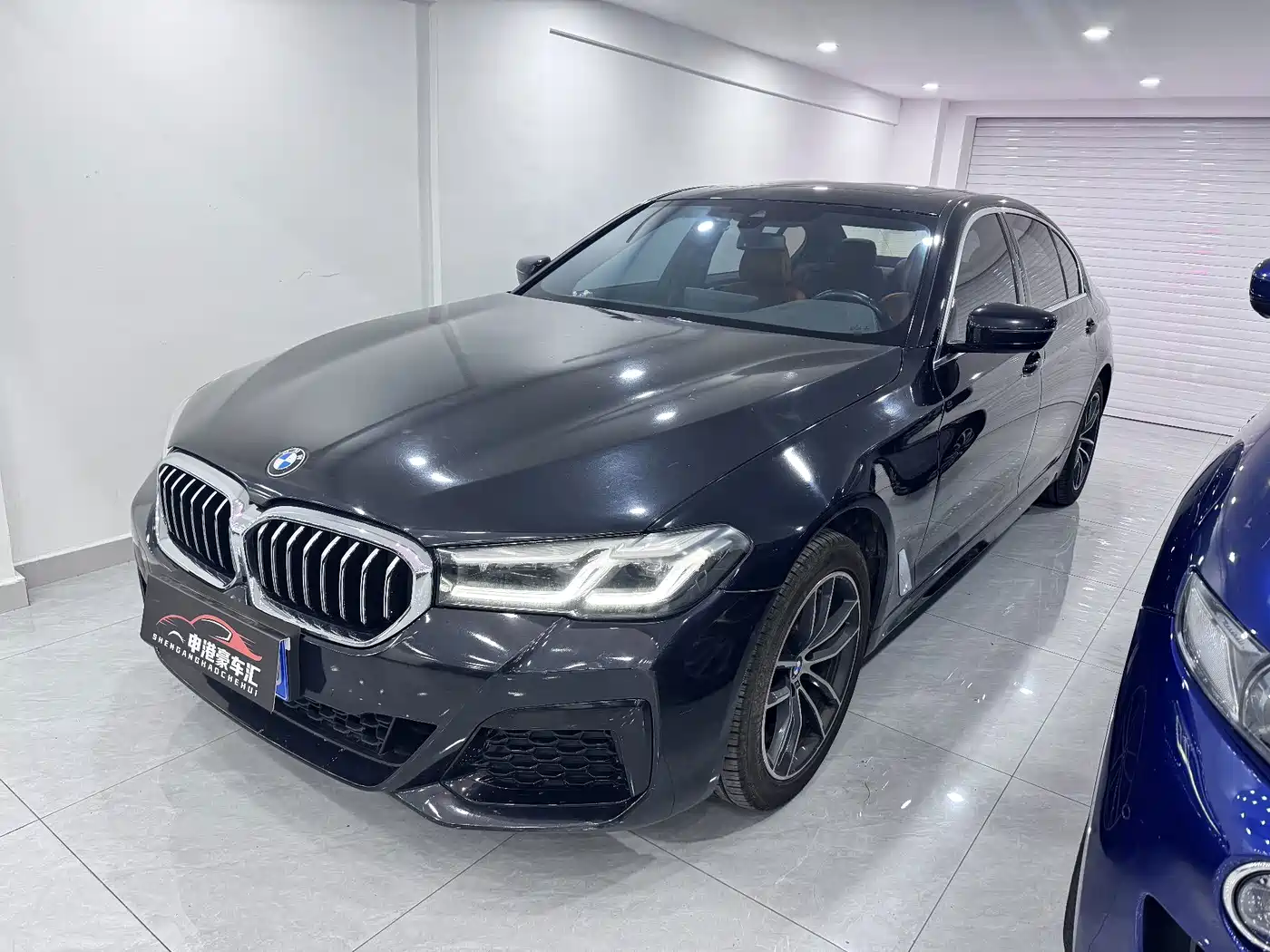 Фото 1 - BMW 5 Series