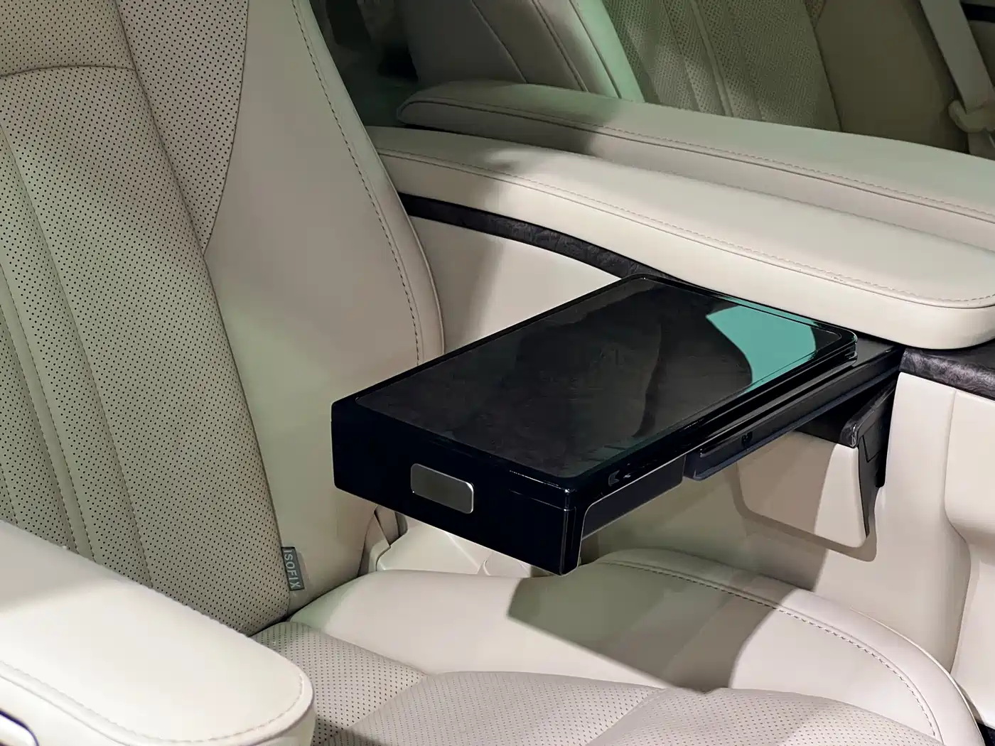 Toyota Alphard 2023 Dual Hybrid 2.5L Ultimate Gold Edition фото 15