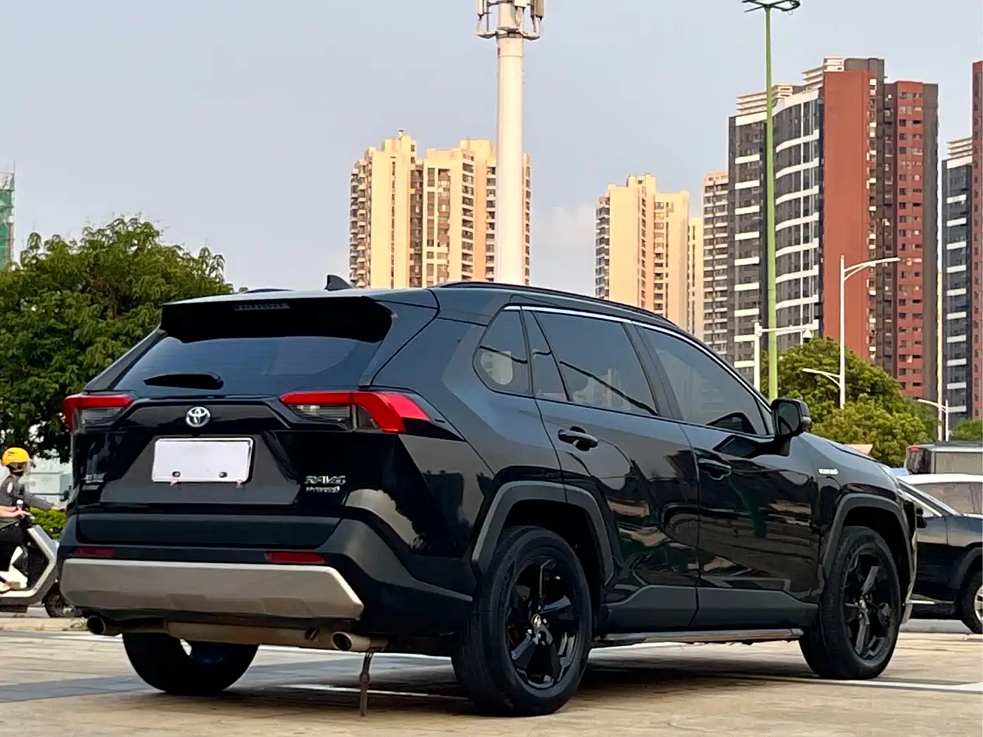 Toyota RAV4 Rongfang 2021 Facelift Hybrid 2.5L E-CVT 4WD Elite PLUS фото 7
