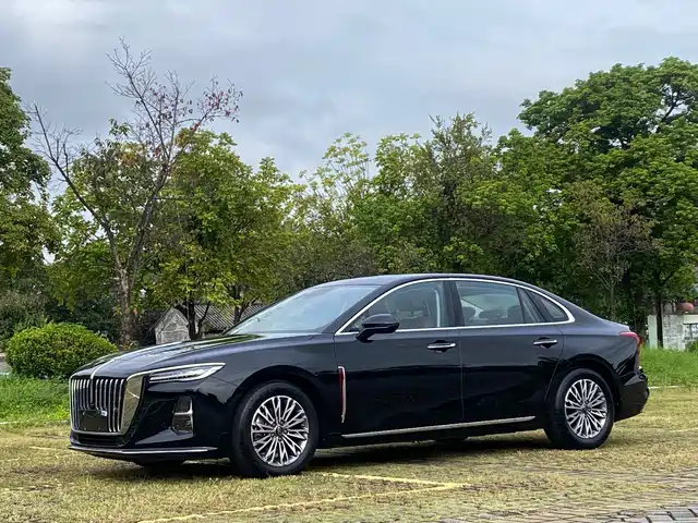 Hongqi H5 2024 1.5T HEV Smart Connect Flag Smooth Edition — фото 1