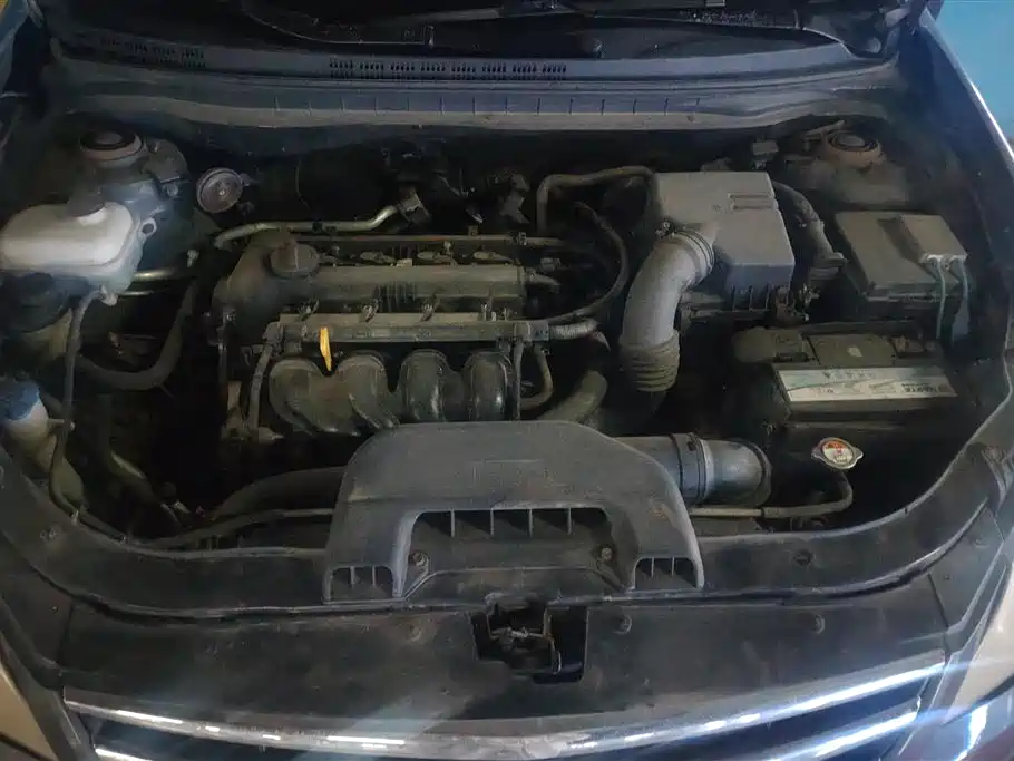 Hyundai Elantra 2011 1.6L Manual Luxury фото 10