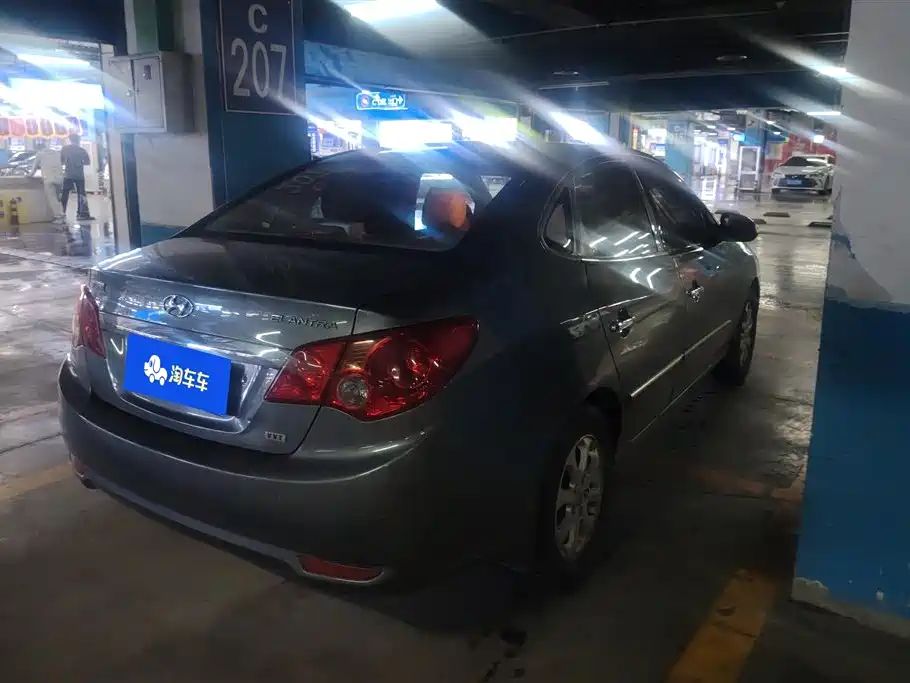 Hyundai Elantra 2011 1.6L Manual Luxury фото 3