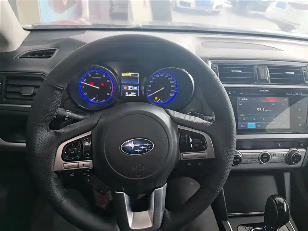 Subaru Outback 2016 2.5i Sport Navigation Edition фото 10