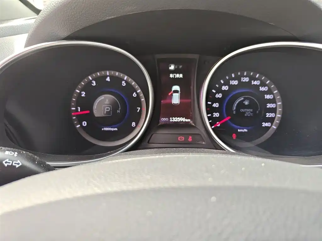 Hyundai Santa Fe 2015 2.0T Automatic 4WD Smart 7-seater фото 5