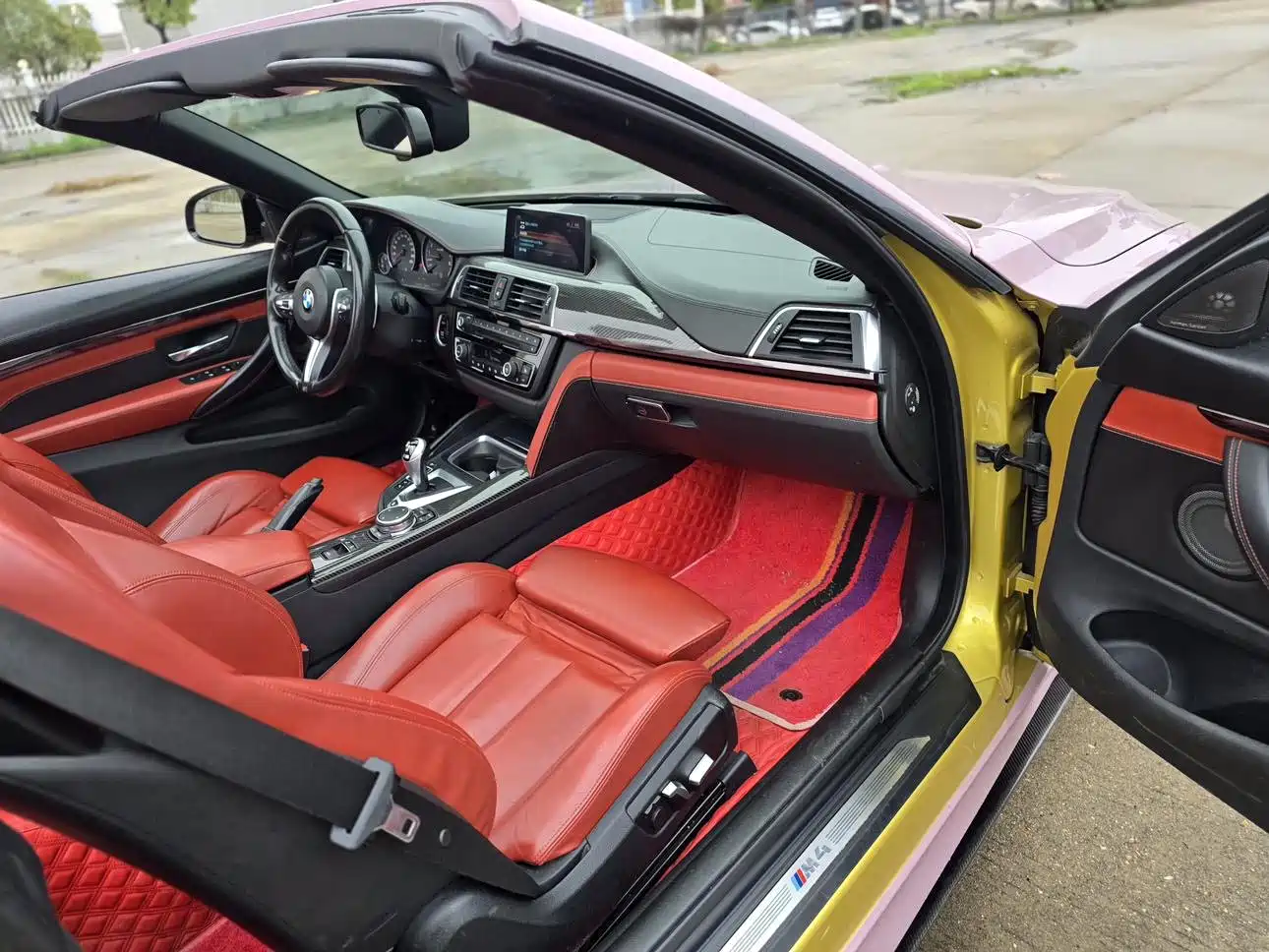 Photo 4 - BMW M4