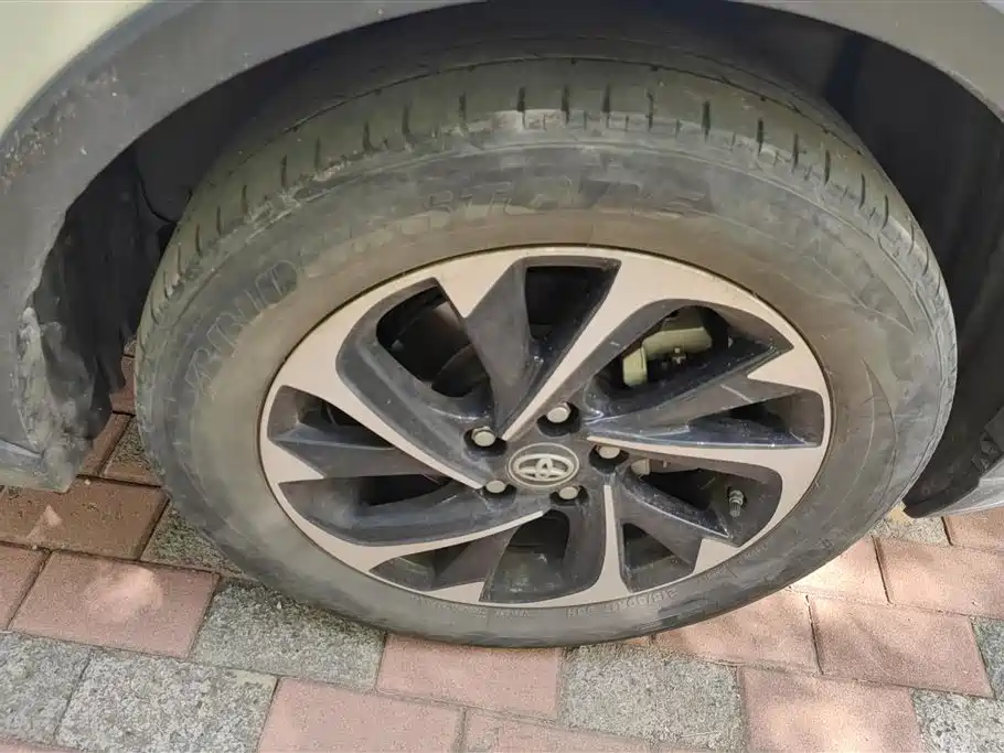 Toyota IZOA 2018 2.0L Speed Edition China VI фото 6