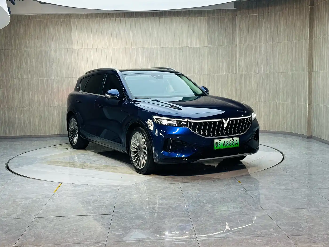 Voyah Auto VOYAH FREE 2021 AWD Standard Range Extender Exclusive Luxury Package фото 2