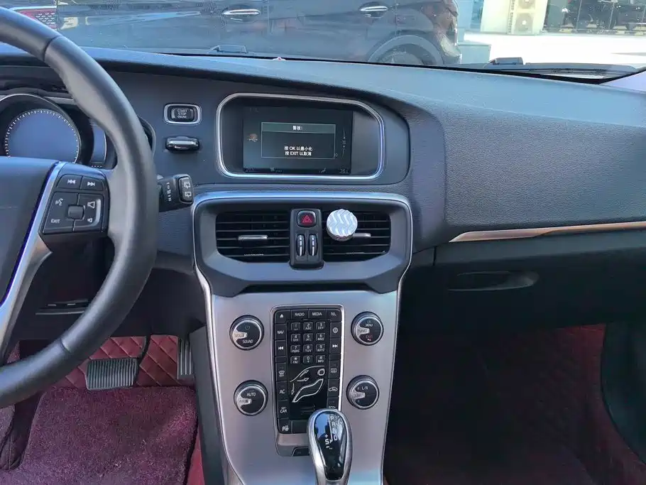 Volvo V40 2017 2016 T3 Elegance Edition
