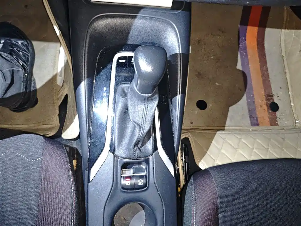 Toyota Corolla 2021 1.2T S-CVT Sport Edition фото 15
