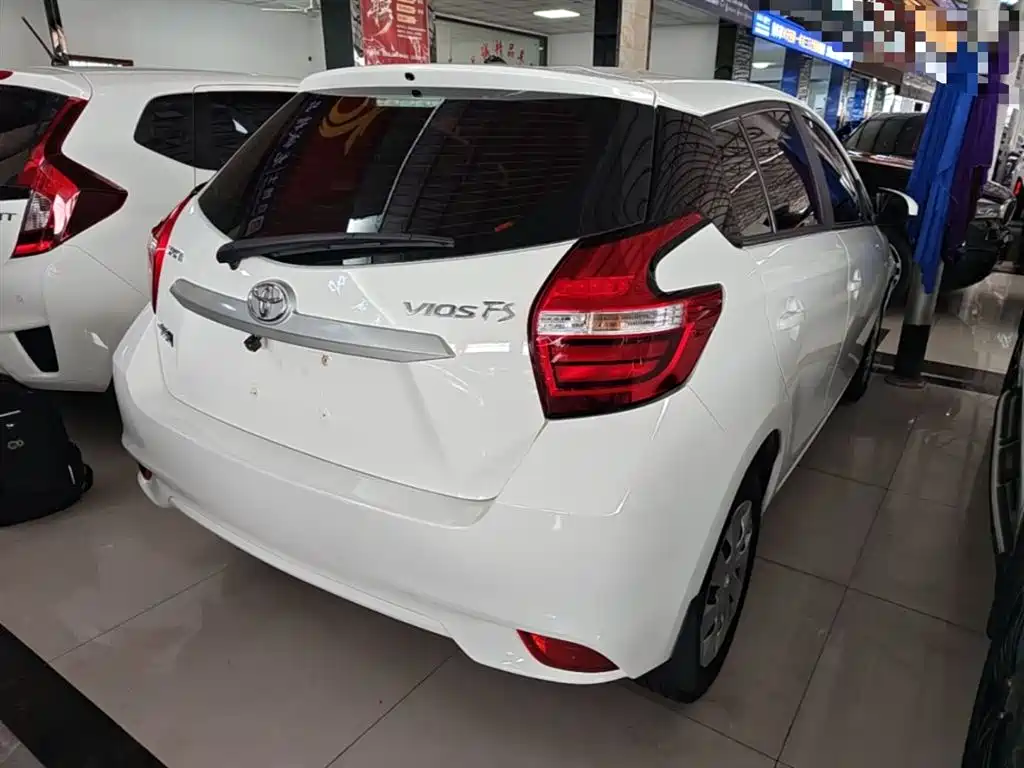 Toyota Vios FS 2017 1.5L CVT Fengchi Edition фото 7