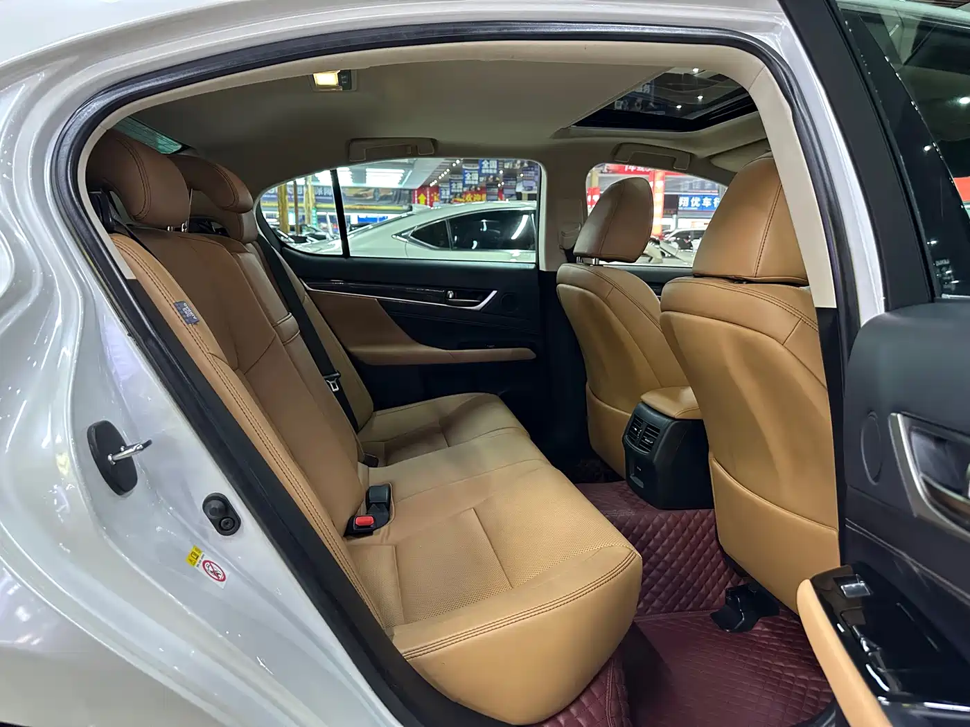 Lexus GS 2016 200t Leading Edition фото 14