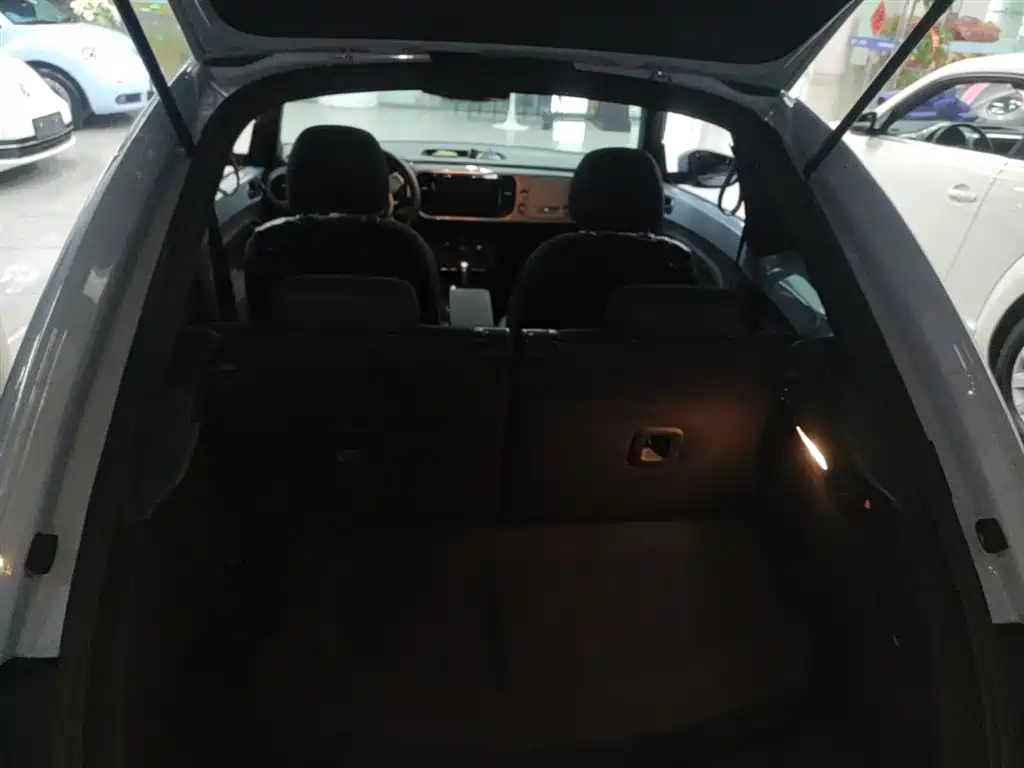 Volkswagen Beetle 2015 180TSI фото 19