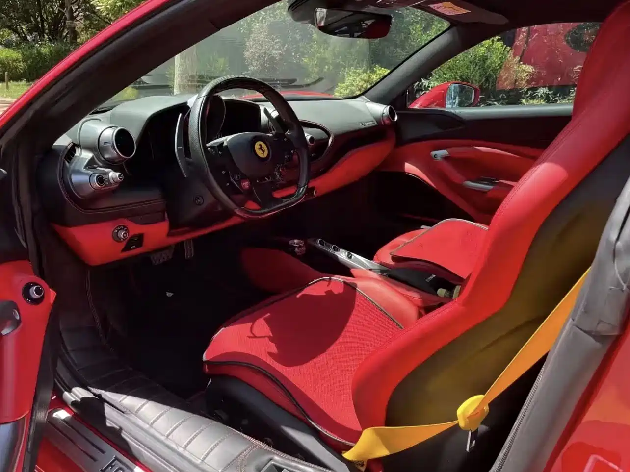 Ferrari F8 2021 2019 Tributo 3.9T V8