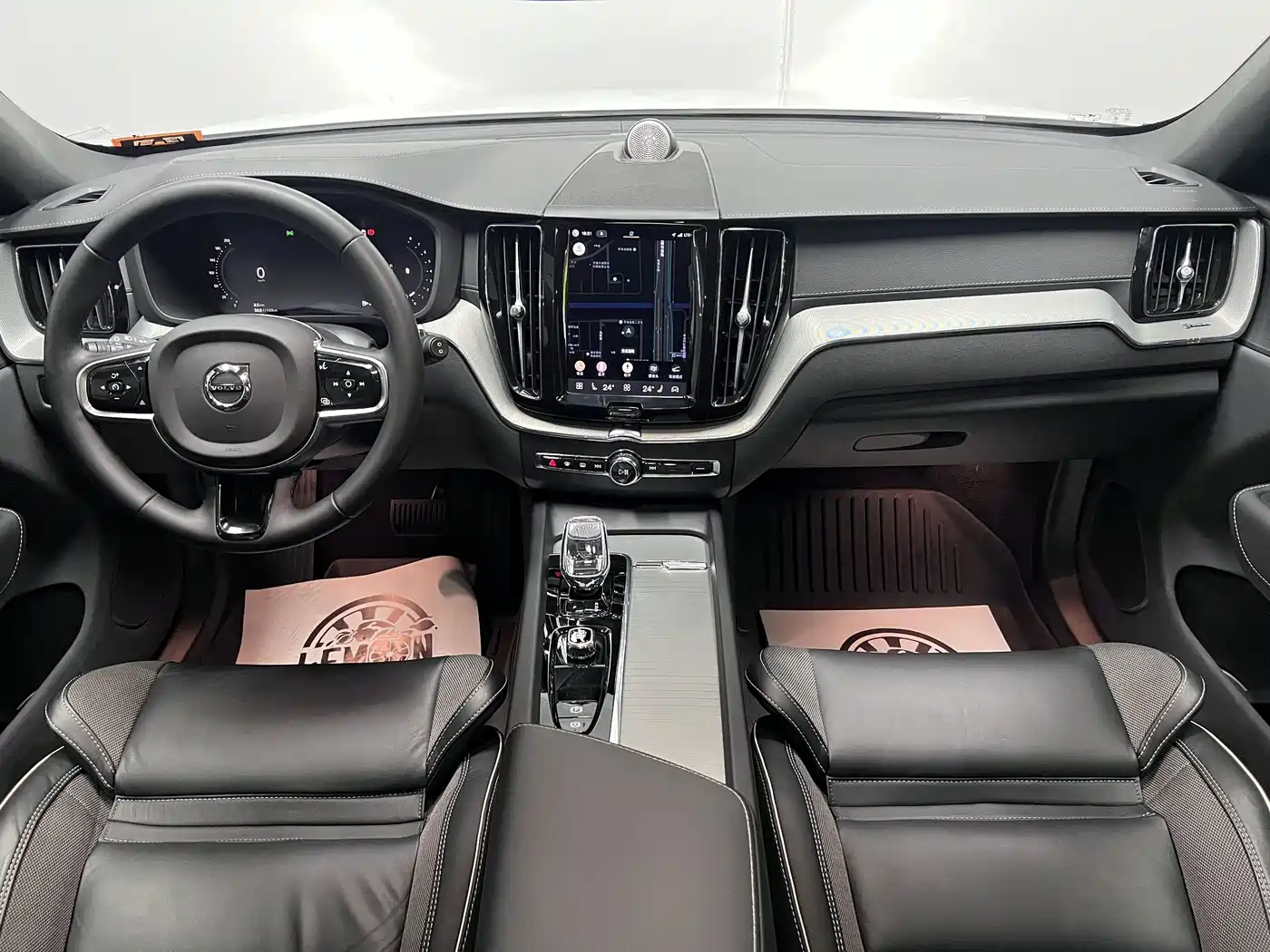 Фото 23 - Volvo XC60