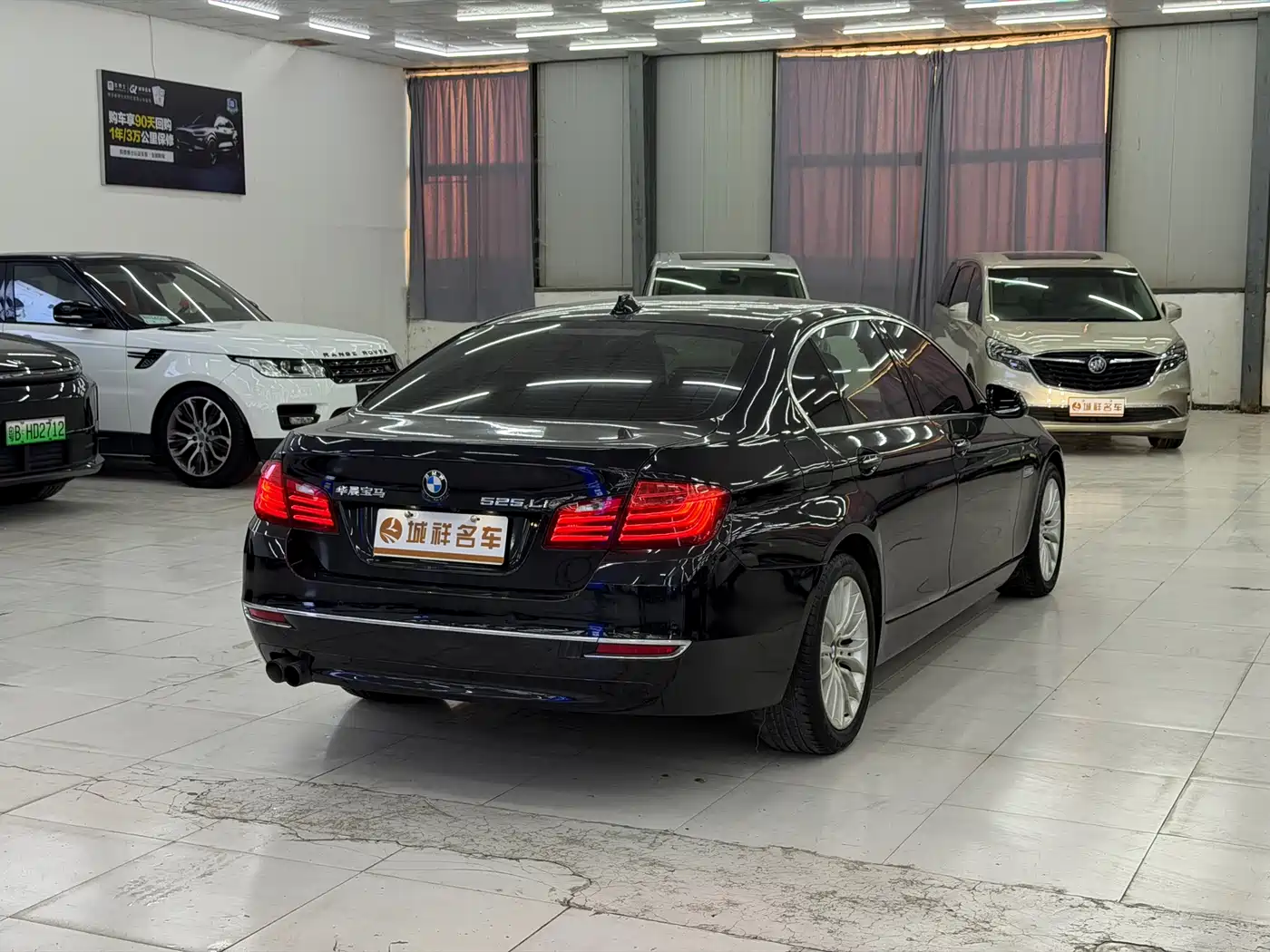 BMW 5 Series 2014 525Li Luxury Design Package фото 8