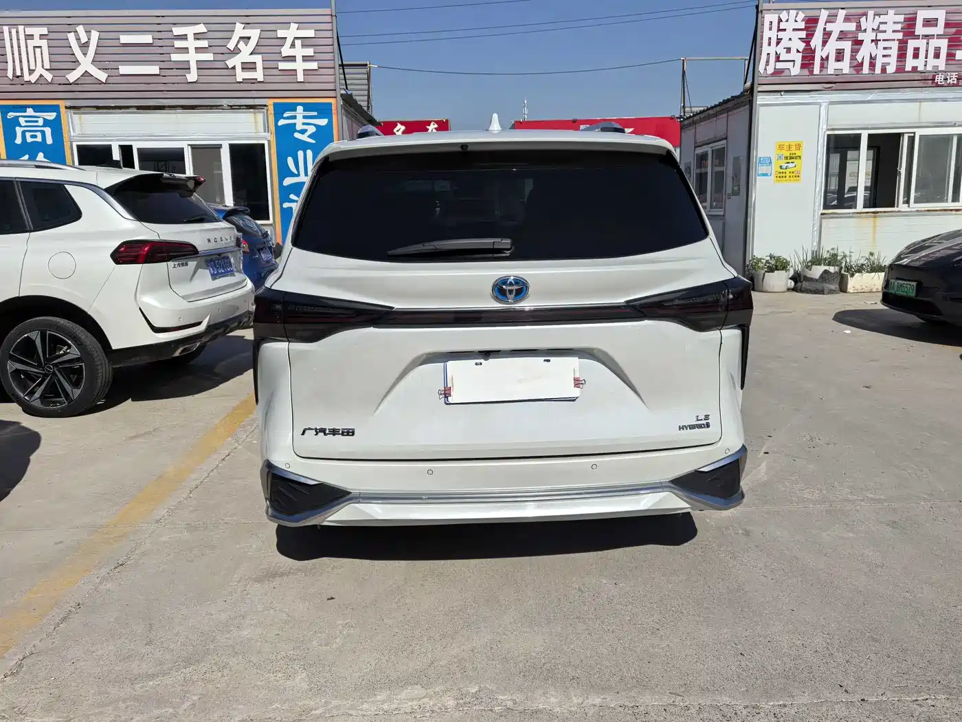 Toyota Sienna 2023 2.5L Hybrid Comfort Edition фото 5