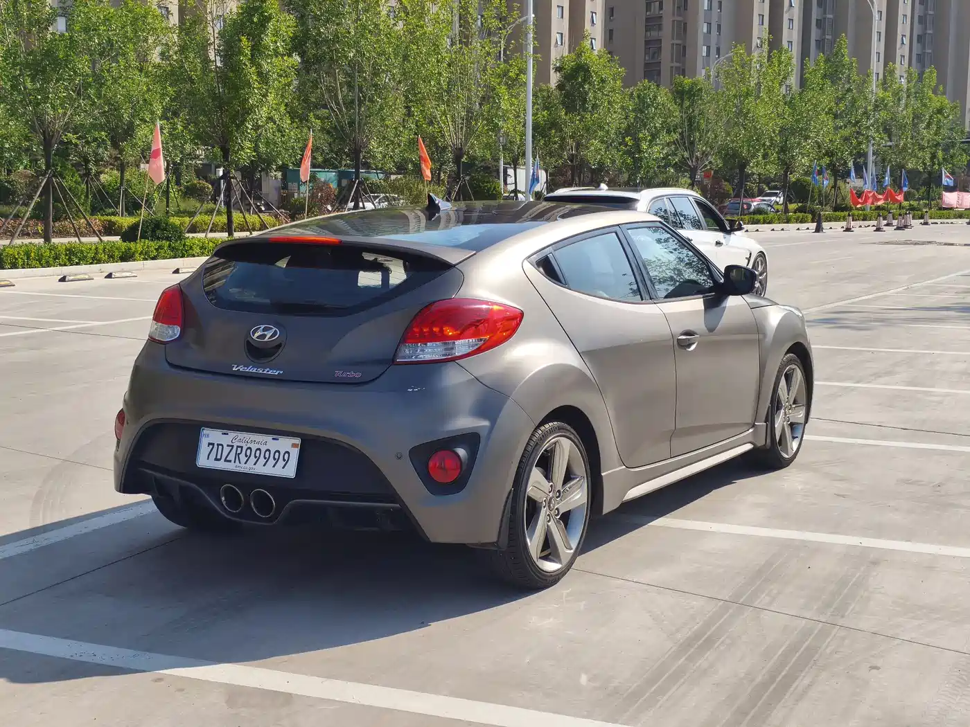 Hyundai Veloster 2012 1.6T Automatic Luxury фото 6