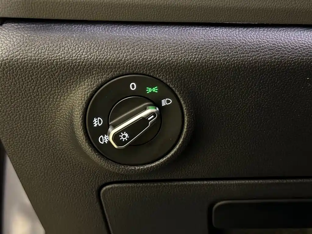 Volkswagen Sagitar 2020 280TSI DSG Comfort China VI фото 31