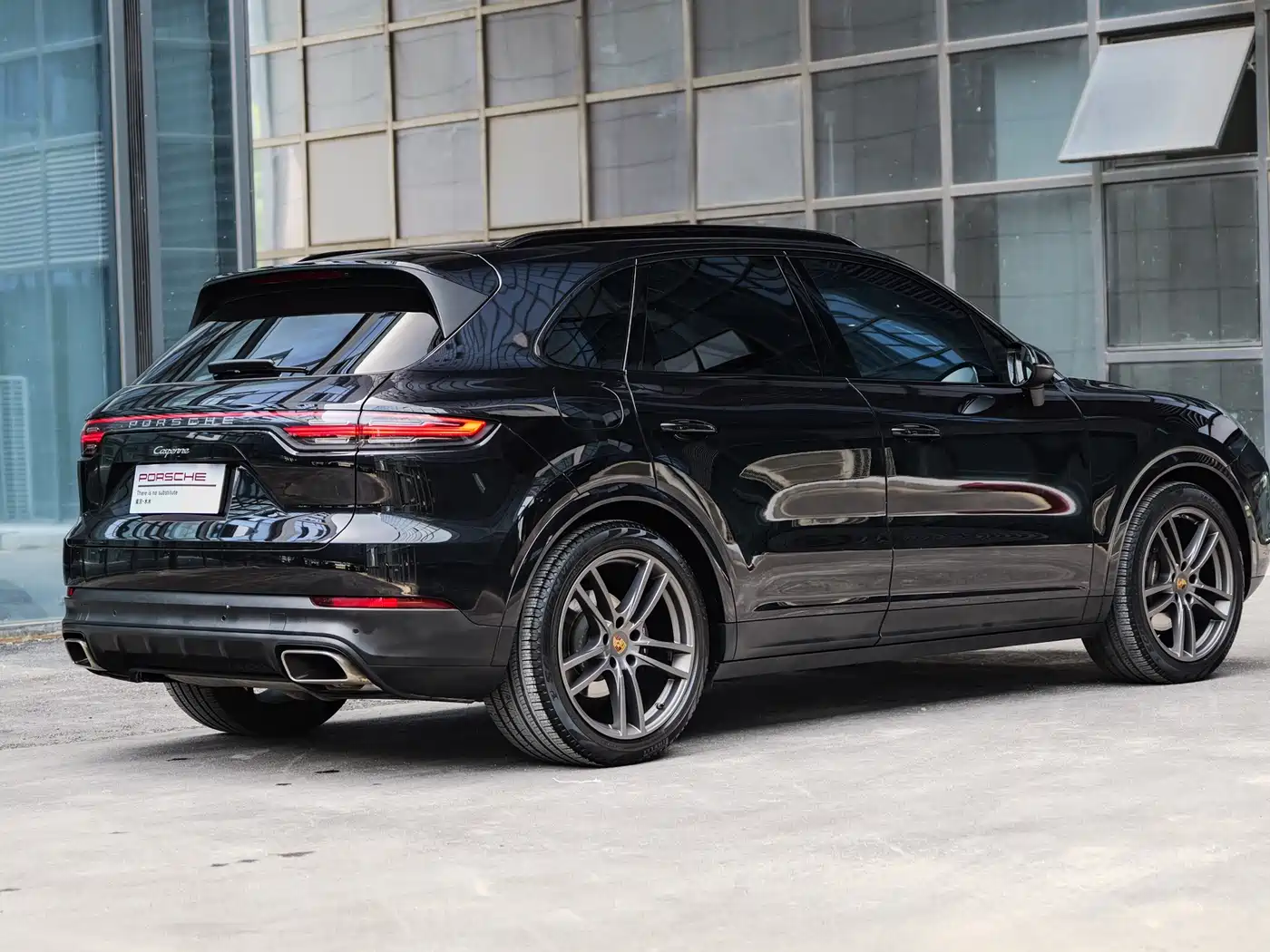 PORSCHE CAYENNE