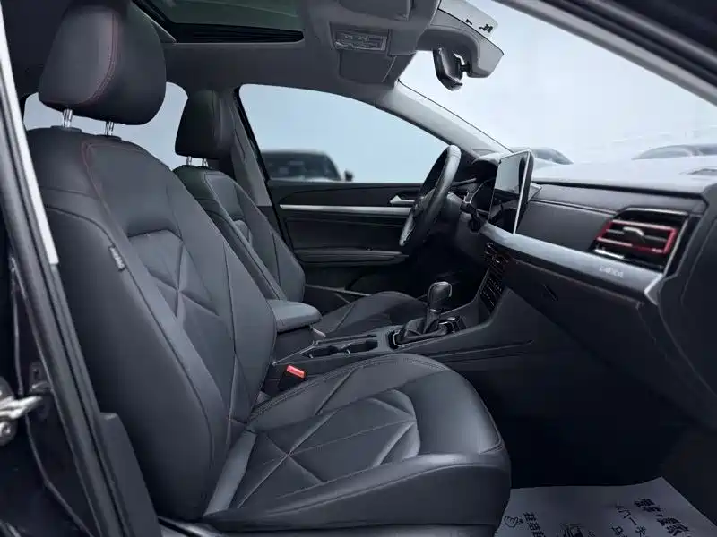 Volkswagen Lavida 2024 Model 300TSI DSG Starlight Leading Edition фото 7
