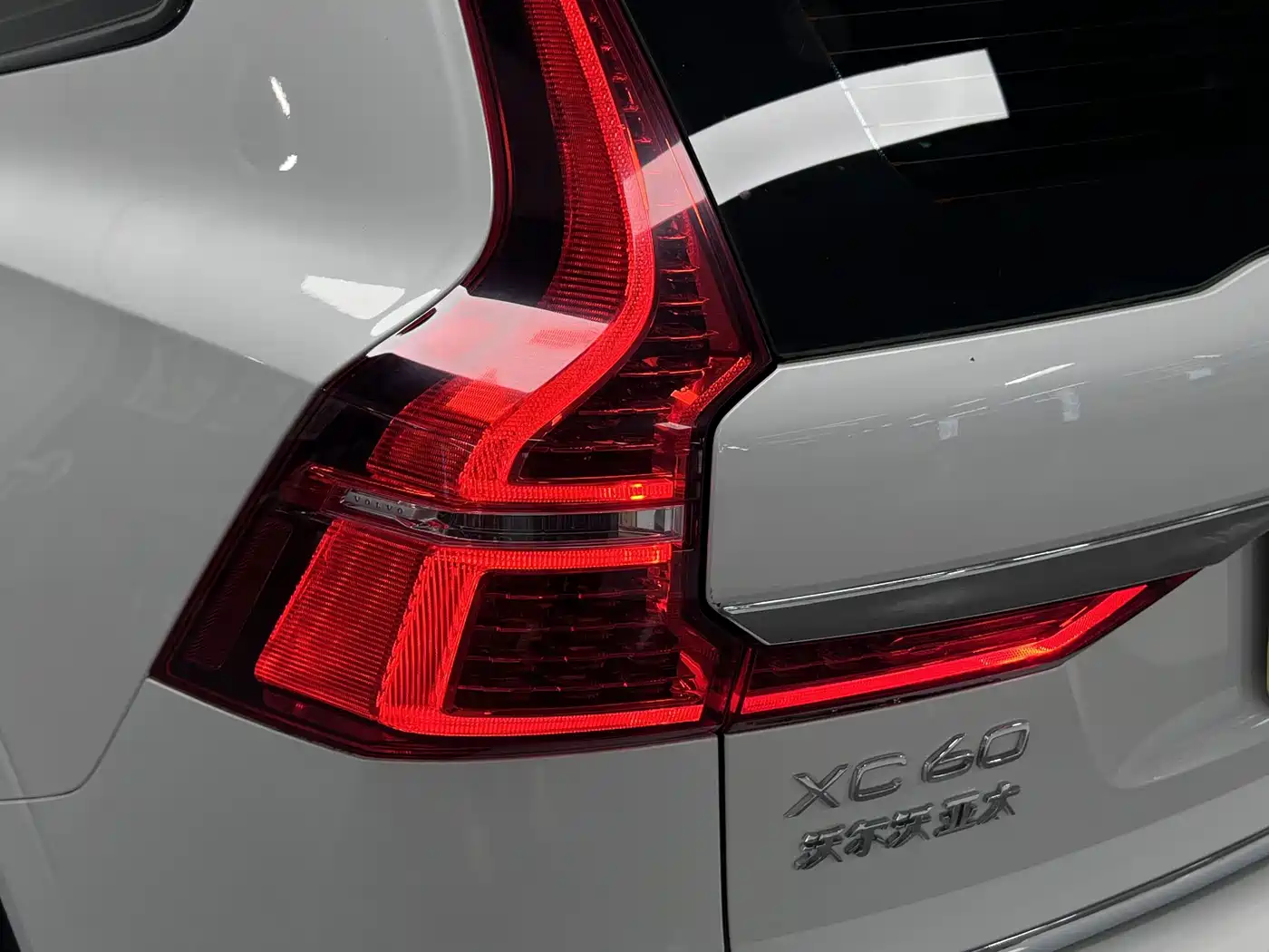 Фото 12 - Volvo XC60