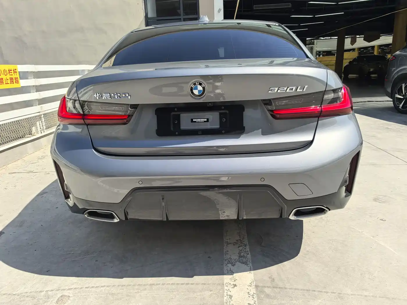 BMW 3 Series 2023 320Li M Sport Package фото 8