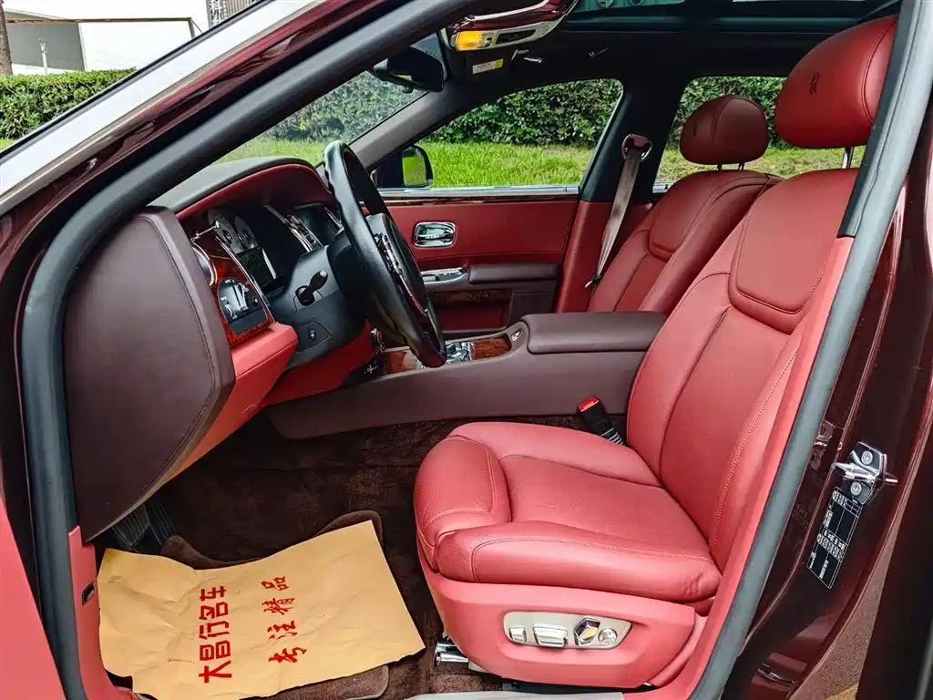 Фото 9 - Rolls-Royce Ghost