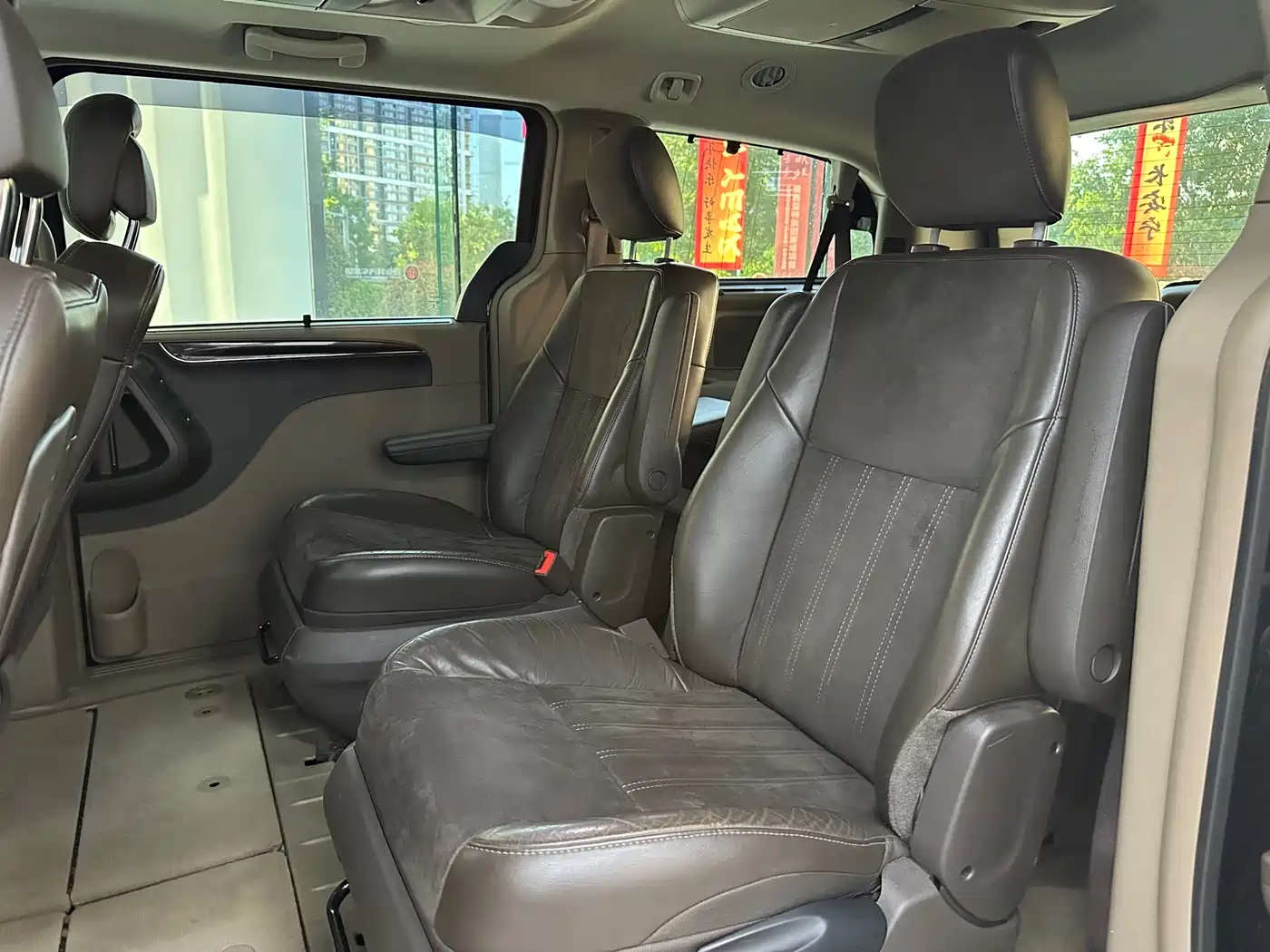 Chrysler Grand Voyager (Import) 2014 2013 3.6L Luxury Edition