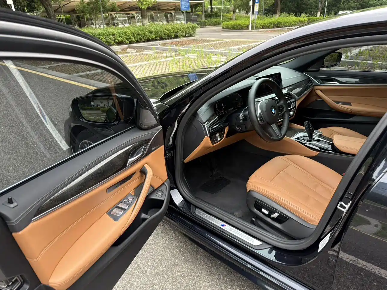 BMW 5 Series 2020 530Li Exclusive M Sport Package фото 6