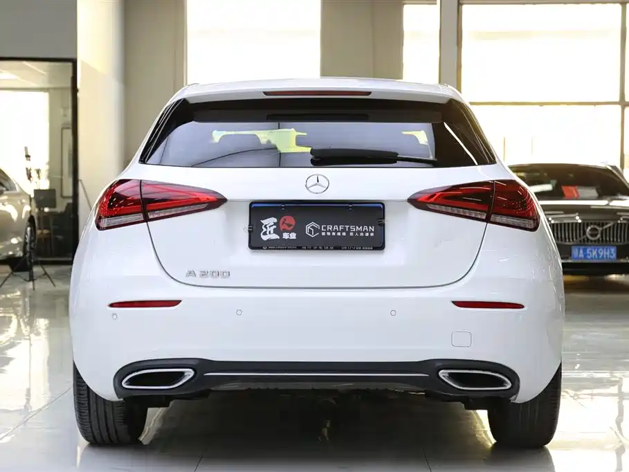 Mercedes-Benz A-Class (Import) 2019 A 200 Fashion Version фото 21