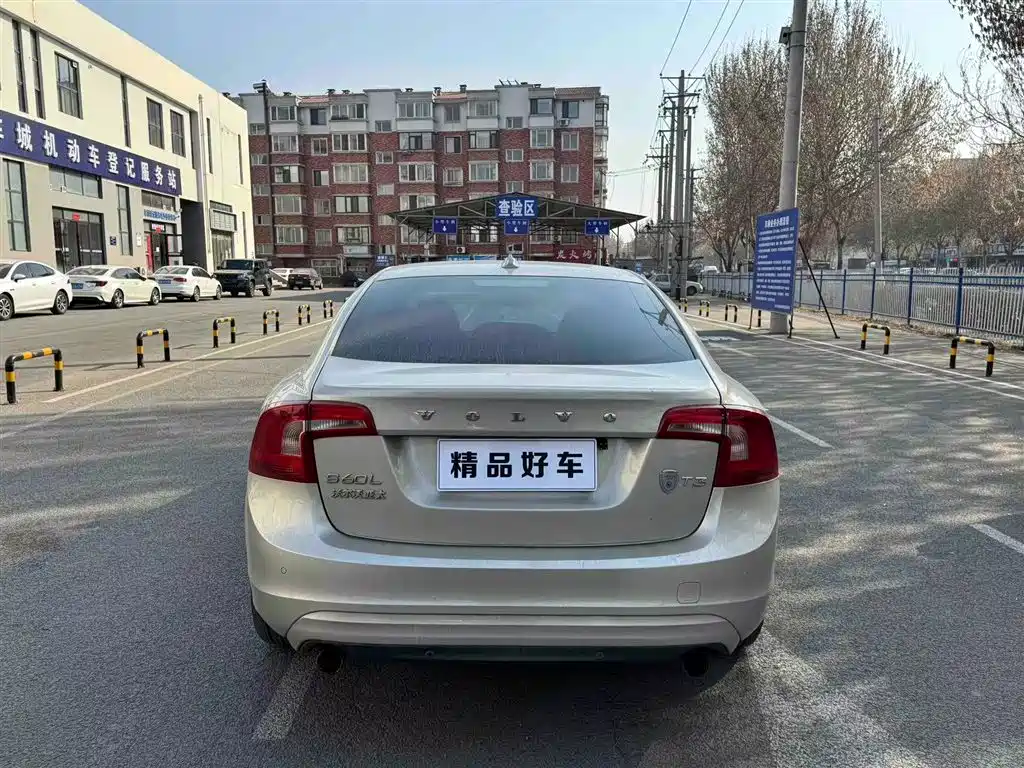 Фото 6 - Volvo S60