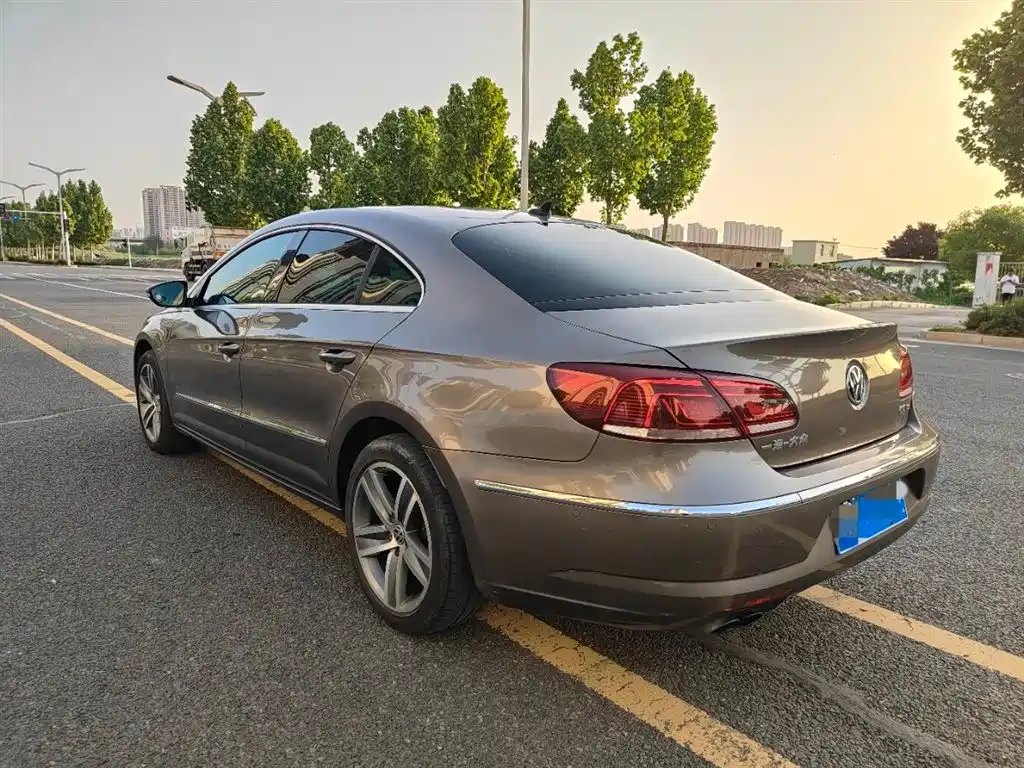 Volkswagen FAW-Volkswagen CC 2013 1.8TSI Premium фото 5