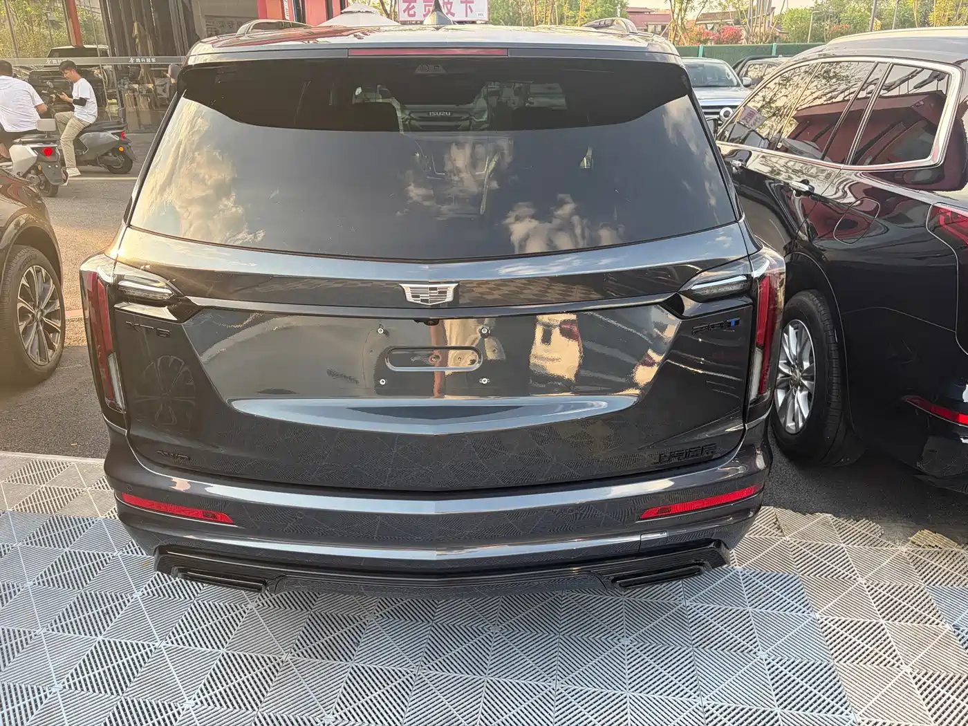 2025 Cadillac XT6