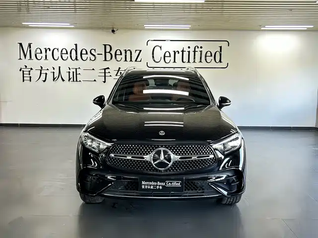MERCEDES-BENZ GLC