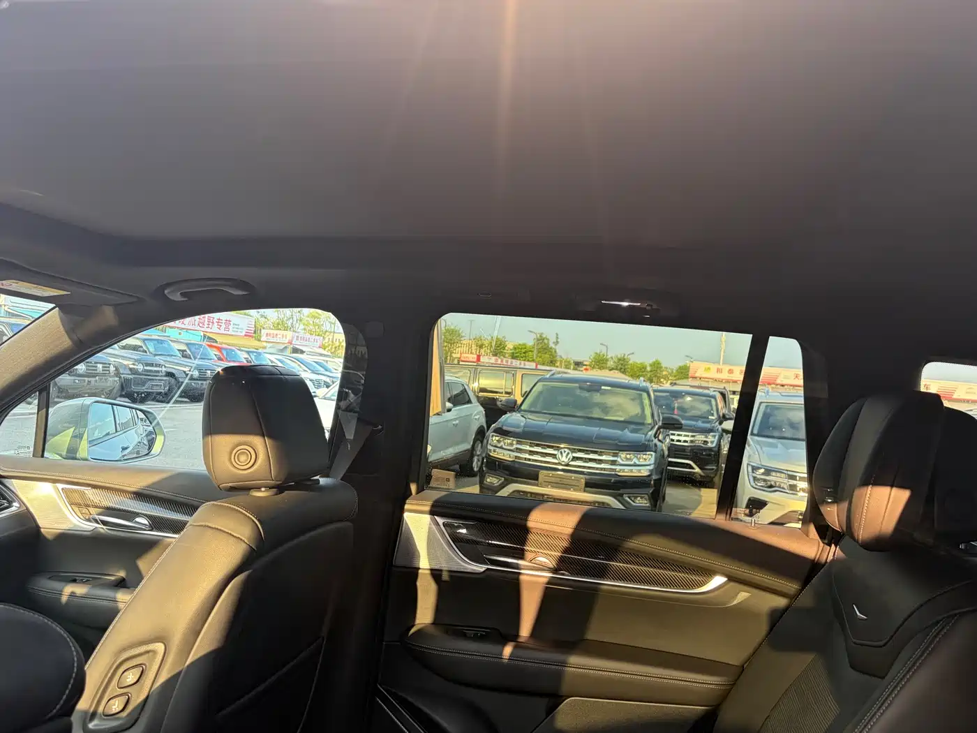 Cadillac XT6 2024 2025 2.0T 6-Seater AWD Executive Black Label Edition