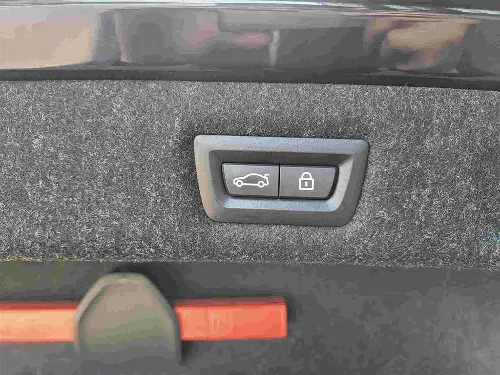 BMW 5 Series 2022 Model Second Facelift 530Li Leading M Sport Package фото 21
