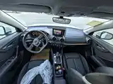Photo 7 - Audi Q2L
