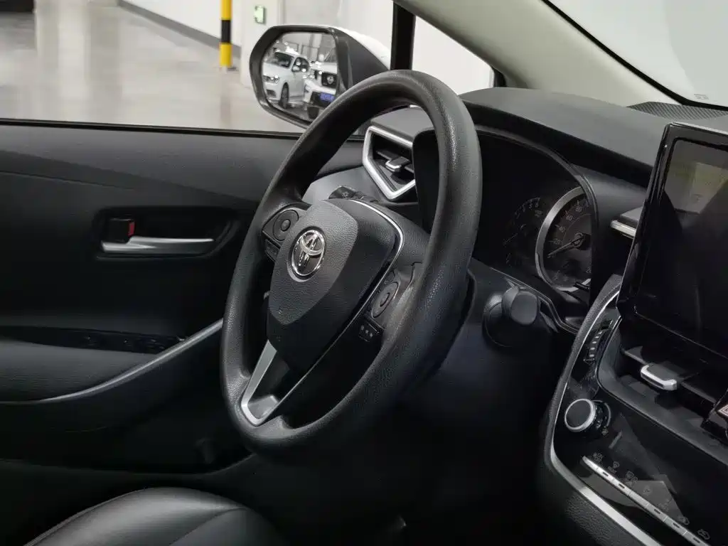 Photo 22 - Toyota Corolla